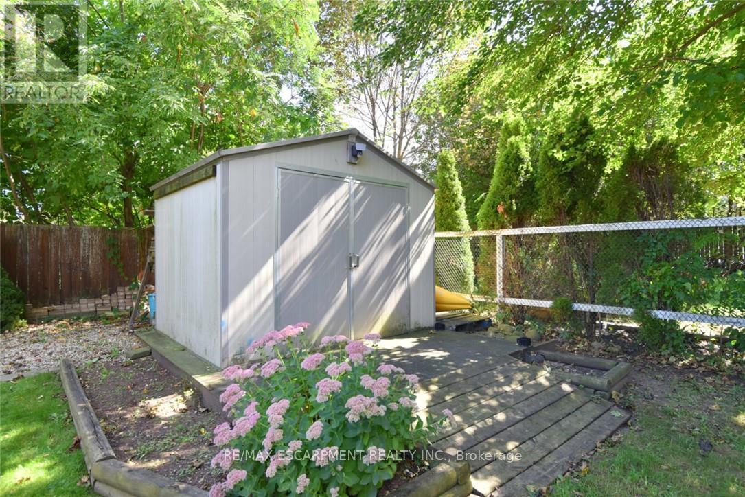 191 BELL AVENUE - 40