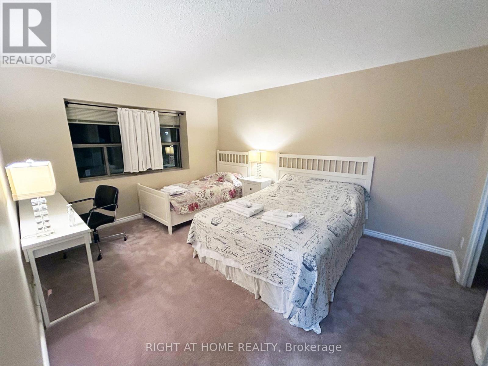 505 - 300 KEATS WAY, Waterloo — photo 7
