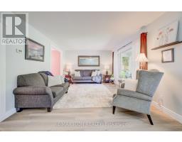 Family room - 7 Vintage Crescent, Kitchener, ON N2P1L1 Photo 9