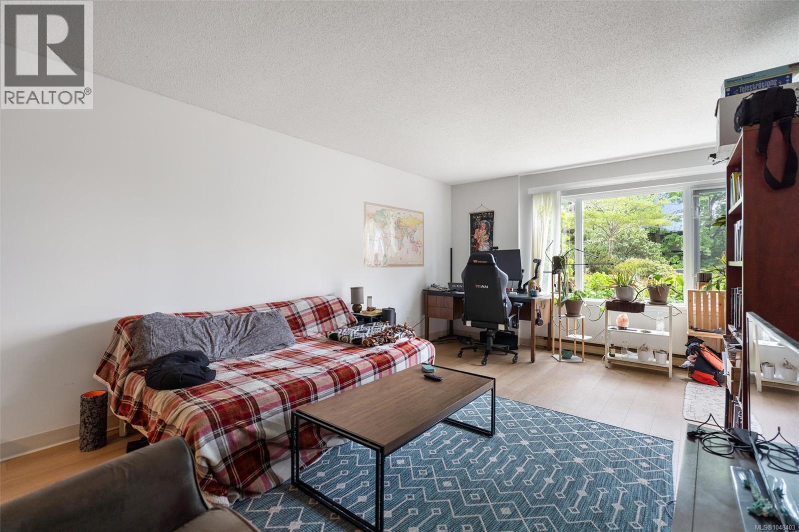 104 103 Gorge Rd E, Victoria — photo 6