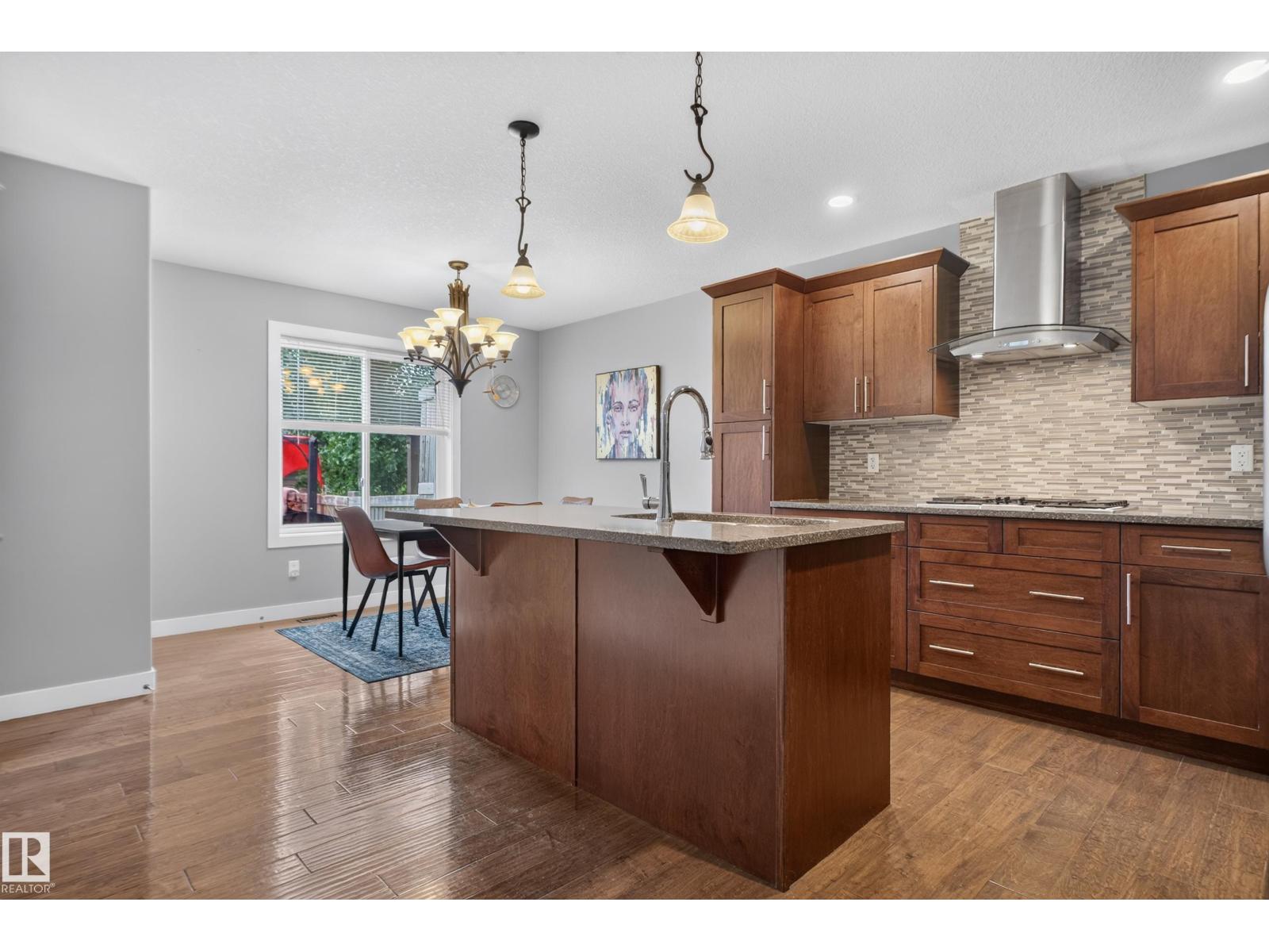 112 RICHMOND LI - 5