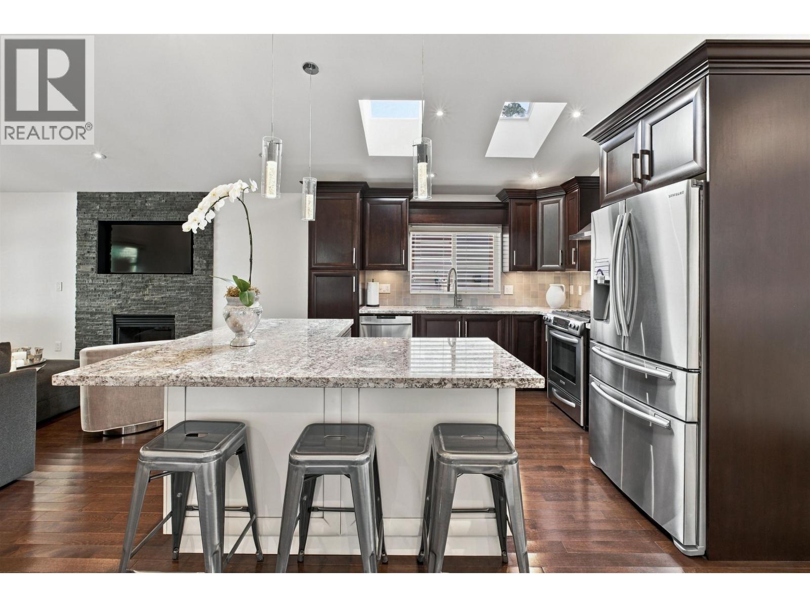 1153 WELLINGTON DRIVE, North Vancouver — photo 9