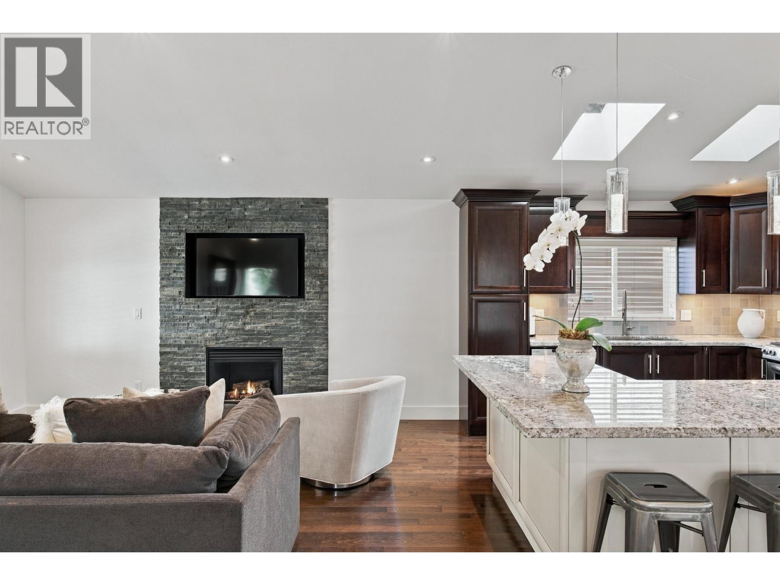 1153 WELLINGTON DRIVE, North Vancouver — photo 6