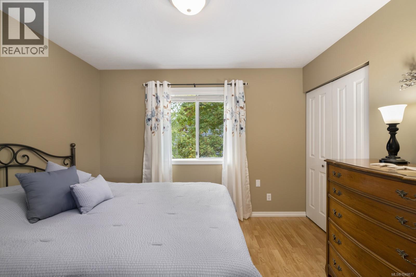 2032 Deborah Pl - Image 33