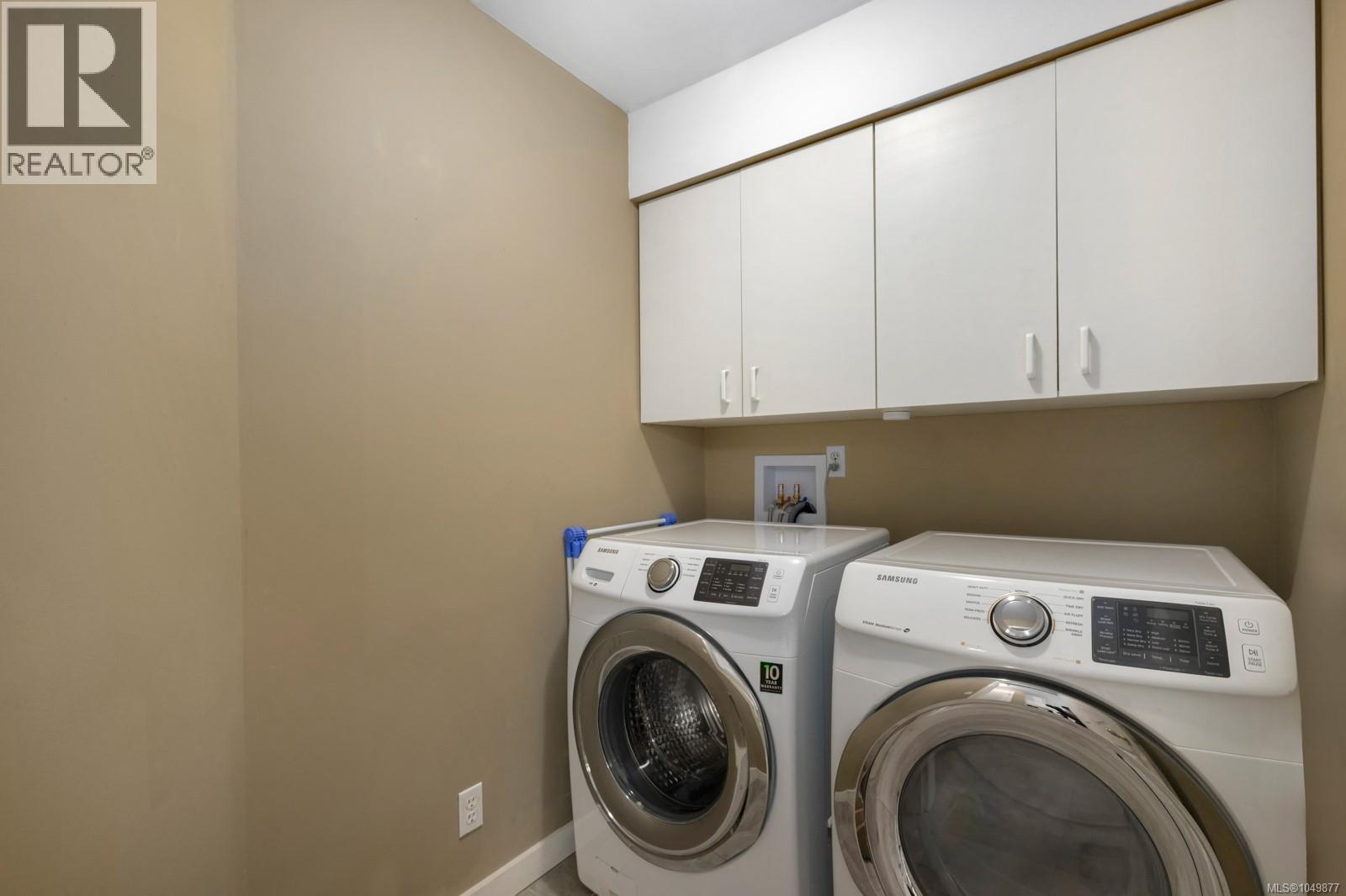 2032 Deborah Pl - Image 24