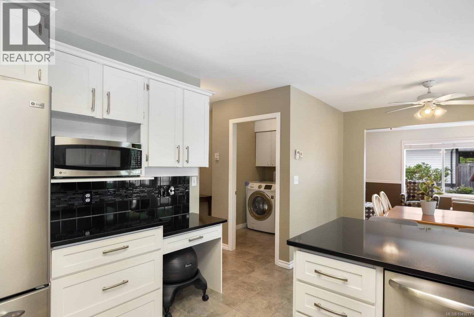 2032 Deborah Pl - Image 22