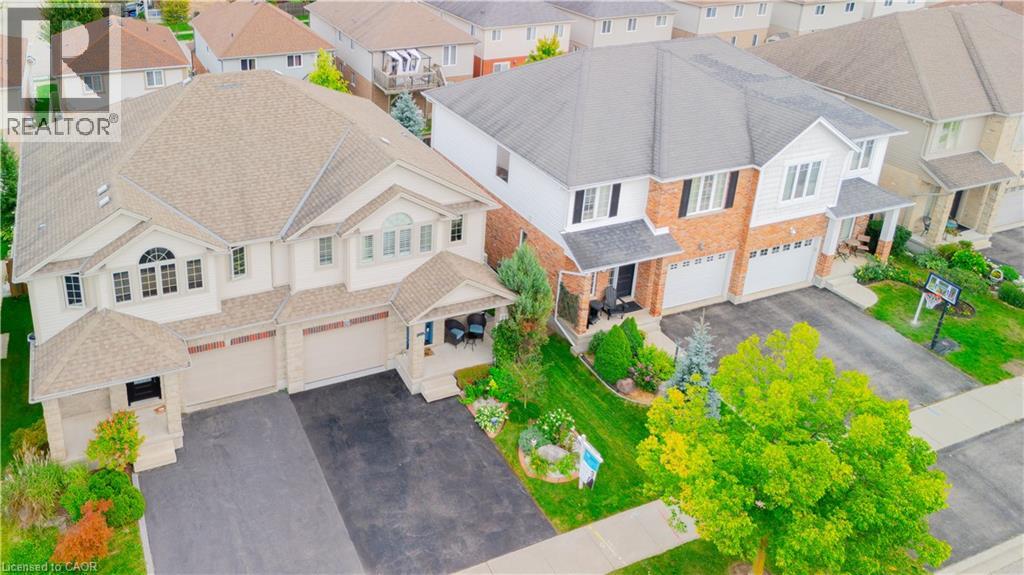 178 HUCK Crescent, Kitchener — photo 9