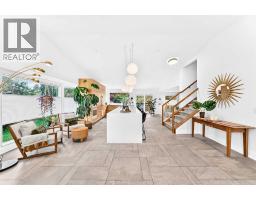 2pc Bathroom - 343 Berkshire Place Nw, Calgary, AB T3K1K8 Photo 7