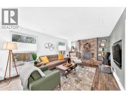 4pc Bathroom - 343 Berkshire Place Nw, Calgary, AB T3K1K8 Photo 12