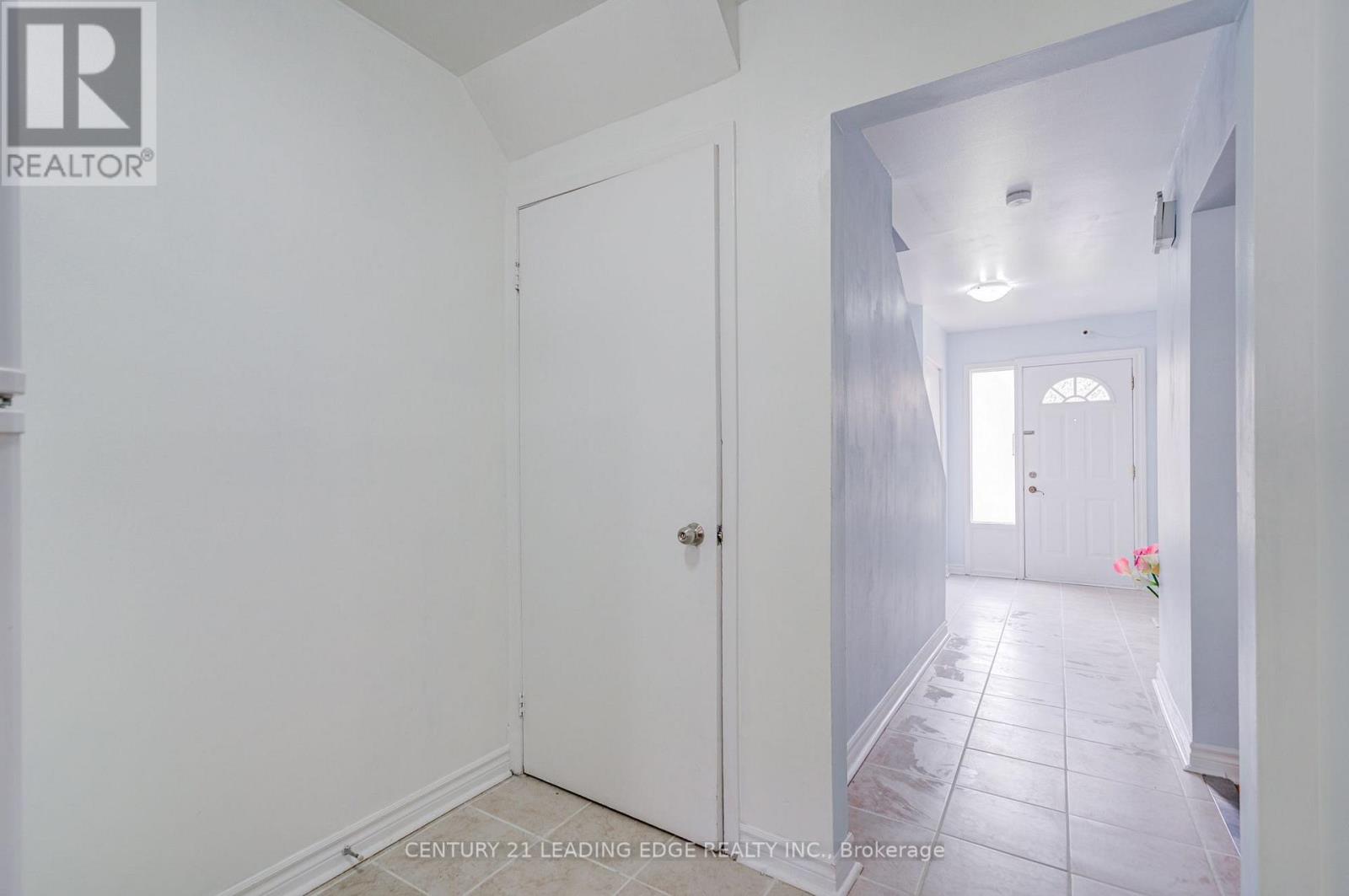 #285 268 FLEETWOOD CRESCENT - 20