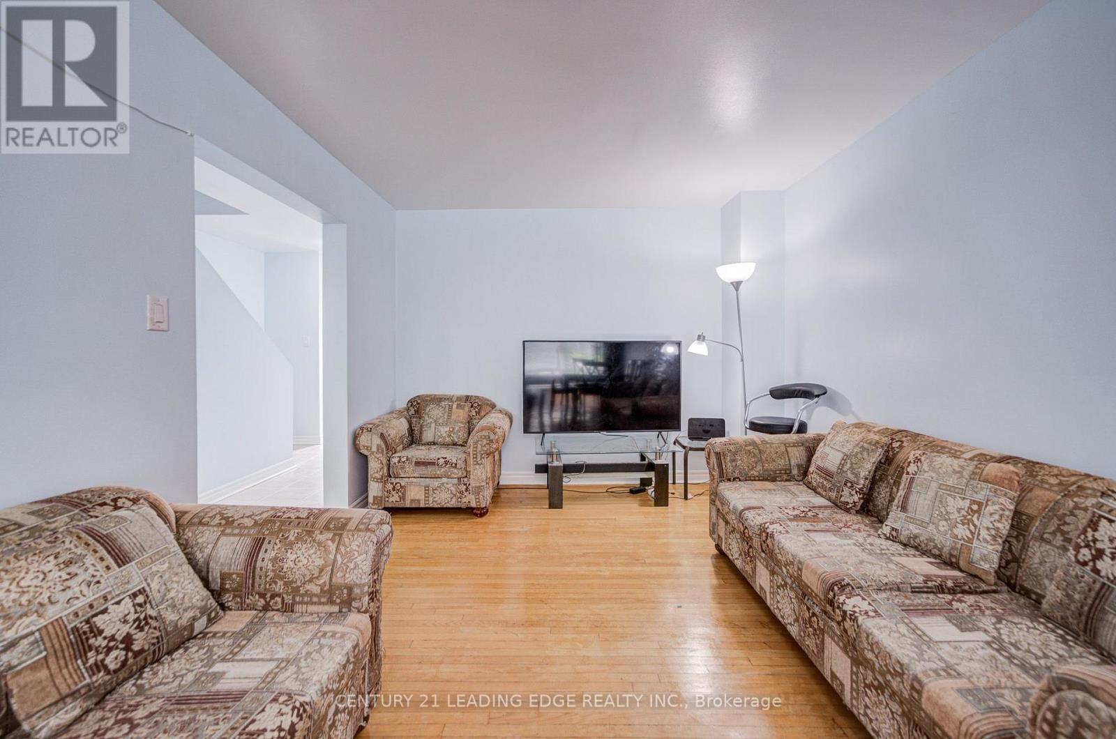 #285 268 FLEETWOOD CRESCENT - 9