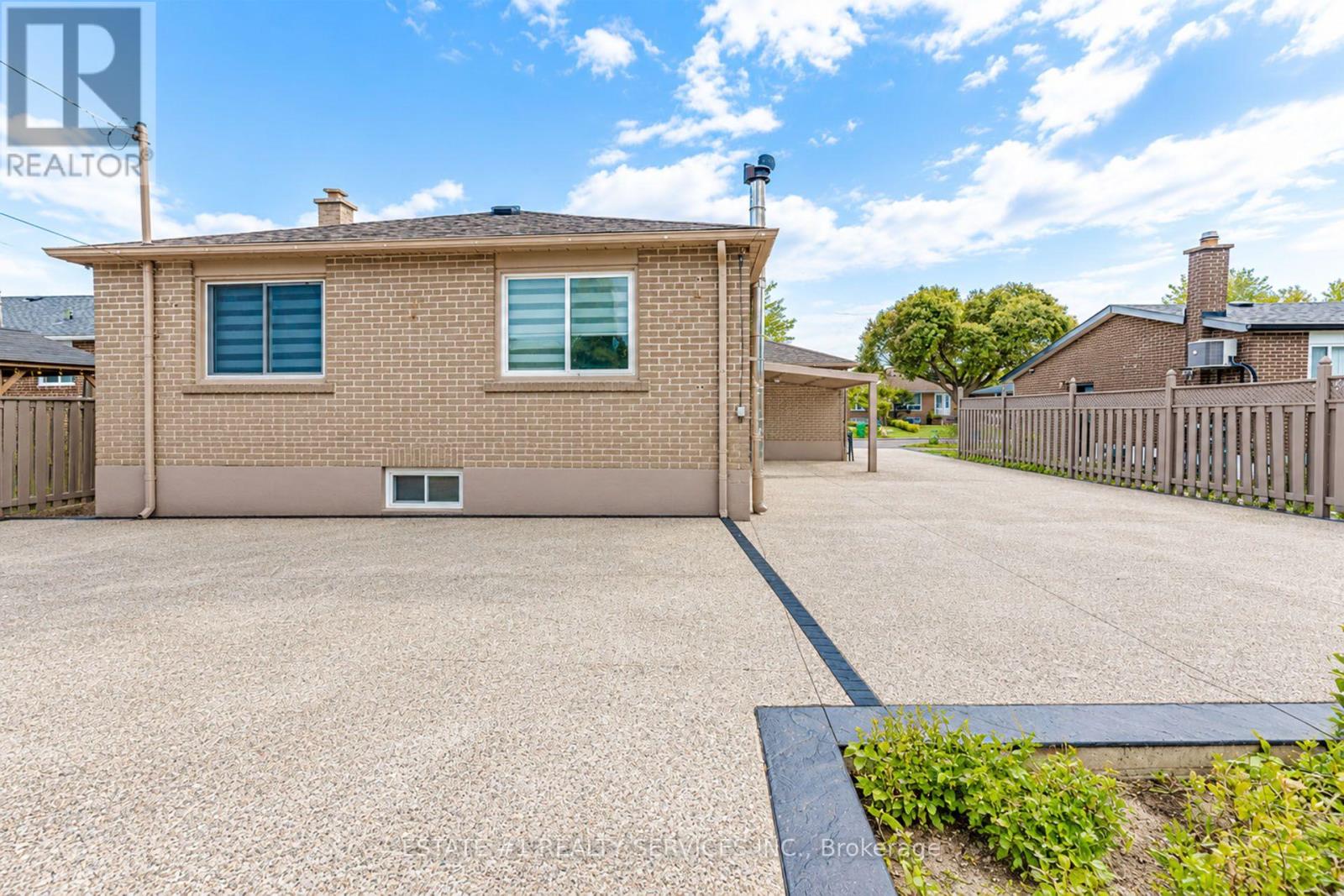 80 ADDINGTON CRESCENT - 50