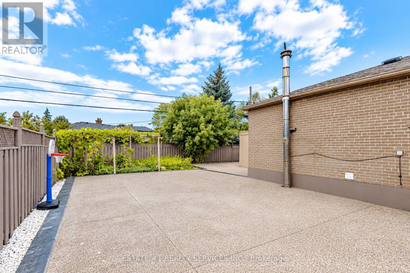80 ADDINGTON CRESCENT - Image 46