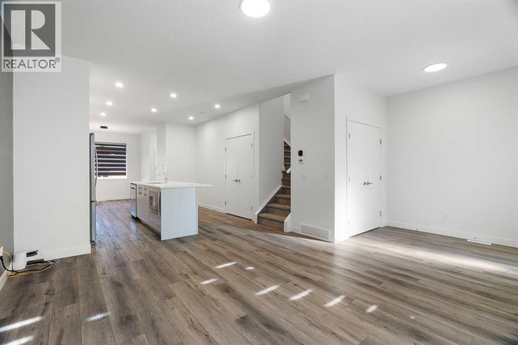 20548 Main Street, Calgary — photo 7