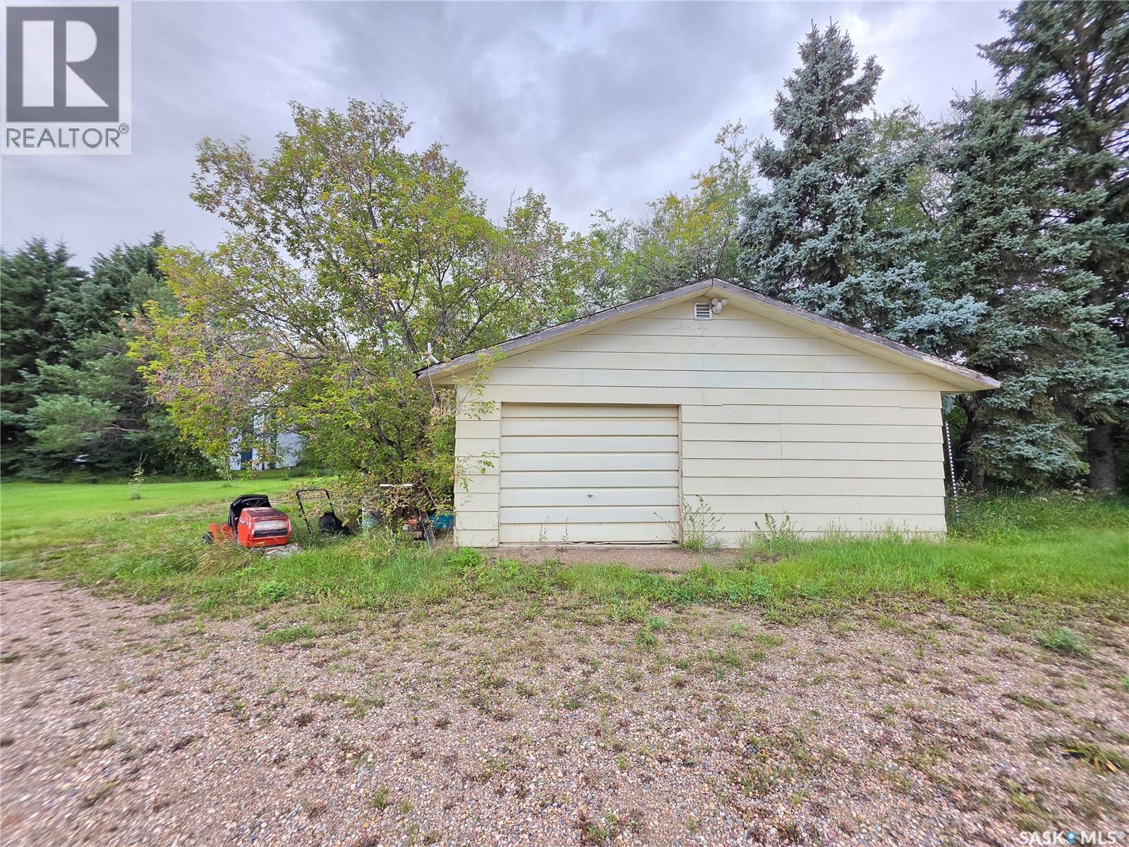 22 Maple AVENUE, Ruddell — photo 5