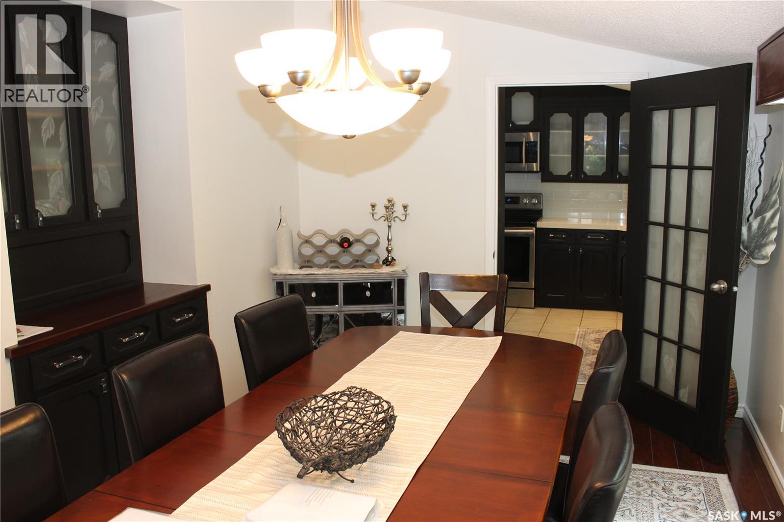 106 METCALFE ROAD, Regina — photo 8