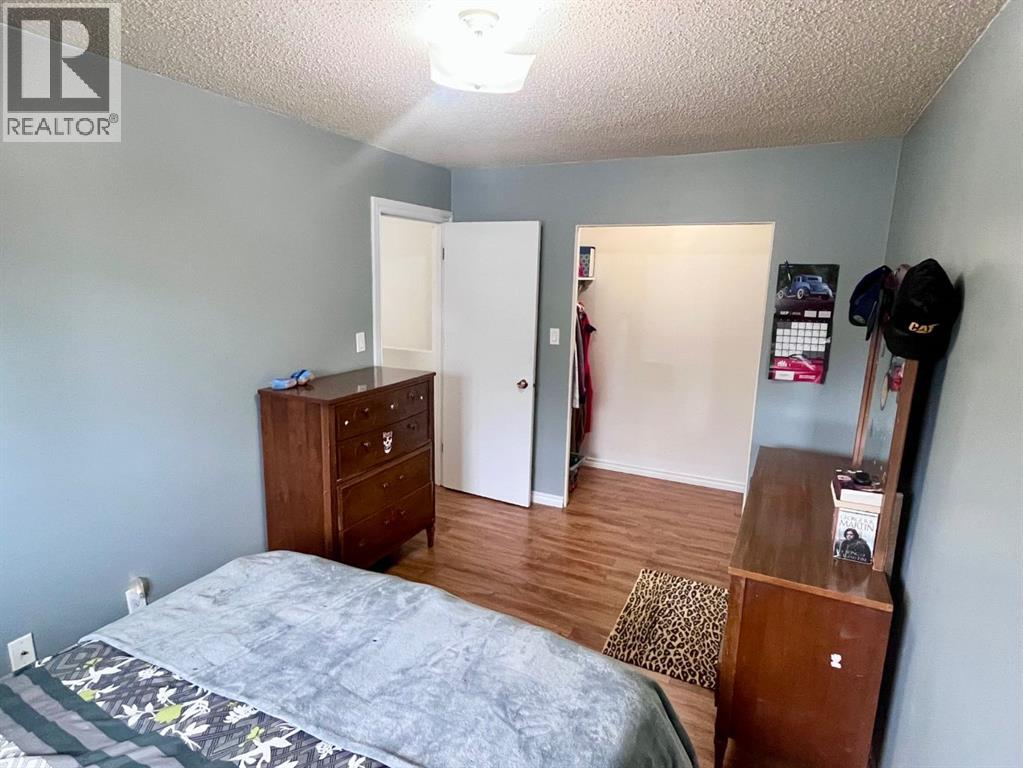 #7 110 Tamarack Avenue - 16