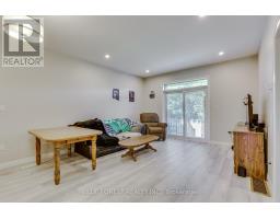 Kitchen - 90 Rowe Avenue, South Huron, ON N0M1S1 Photo 6