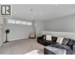 2106 49 Avenue Sw, Calgary, AB T2T1A6 Photo 34