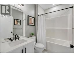 2106 49 Avenue Sw, Calgary, AB T2T1A6 Photo 42