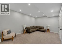 2106 49 Avenue Sw, Calgary, AB T2T1A6 Photo 39