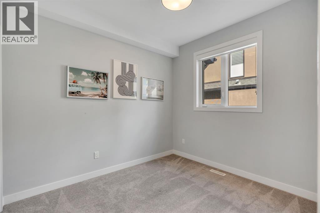 2106 49 Avenue SW - 28