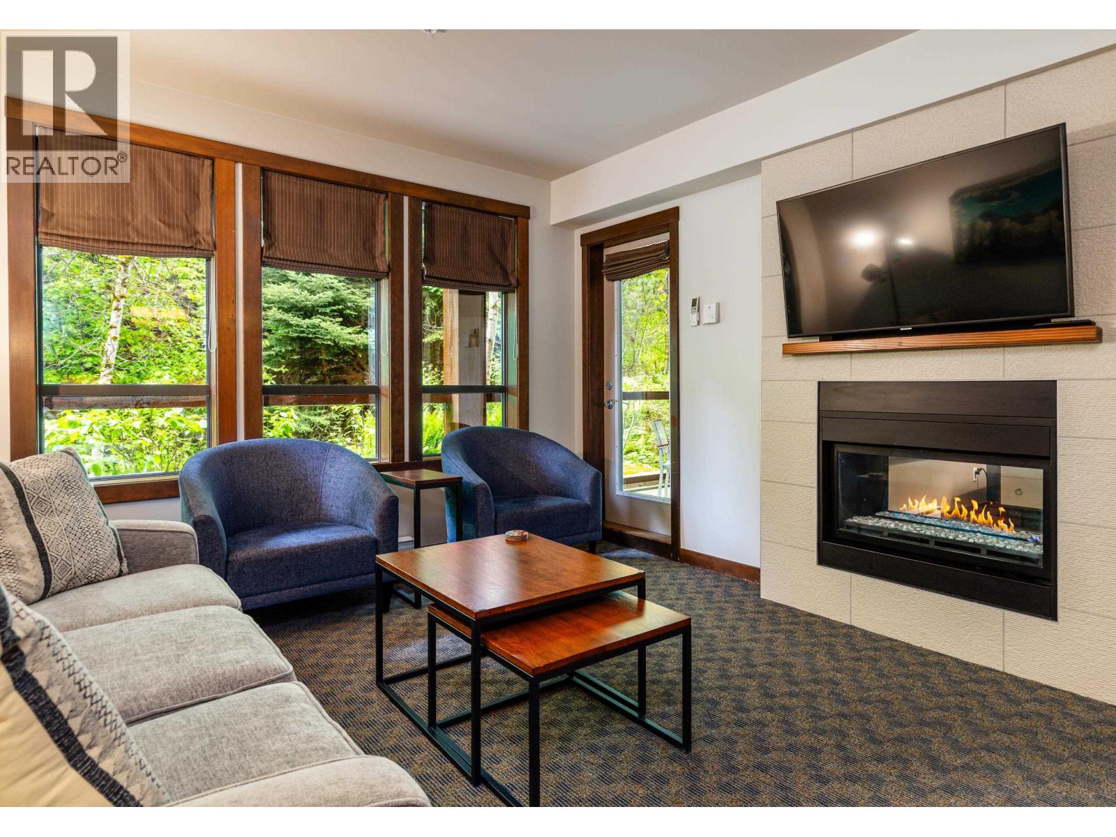 103B 2020 LONDON LANE, Whistler — photo 4
