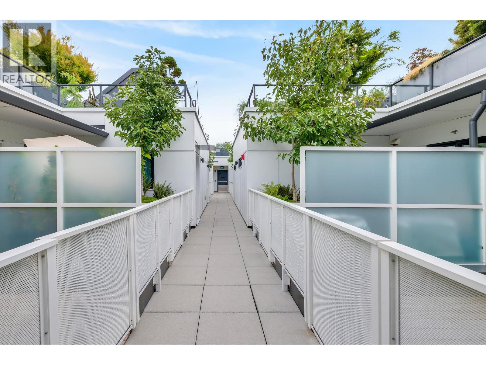 411 2520 GUELPH STREET, Vancouver — photo 4