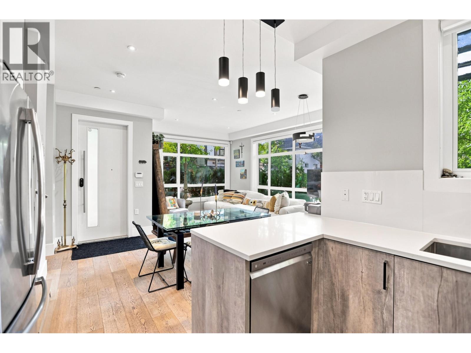 1185 VICTORIA DRIVE, Vancouver — photo 1