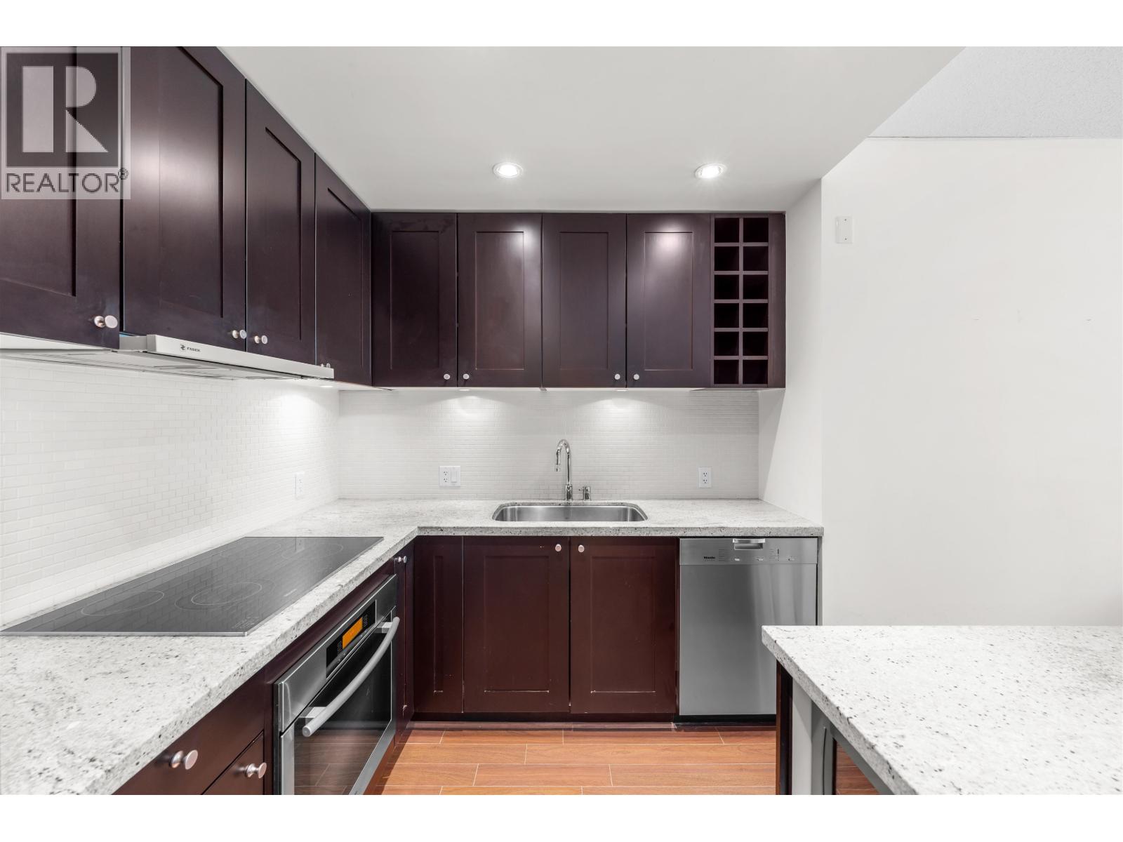 808 821 CAMBIE STREET, Vancouver — photo 7
