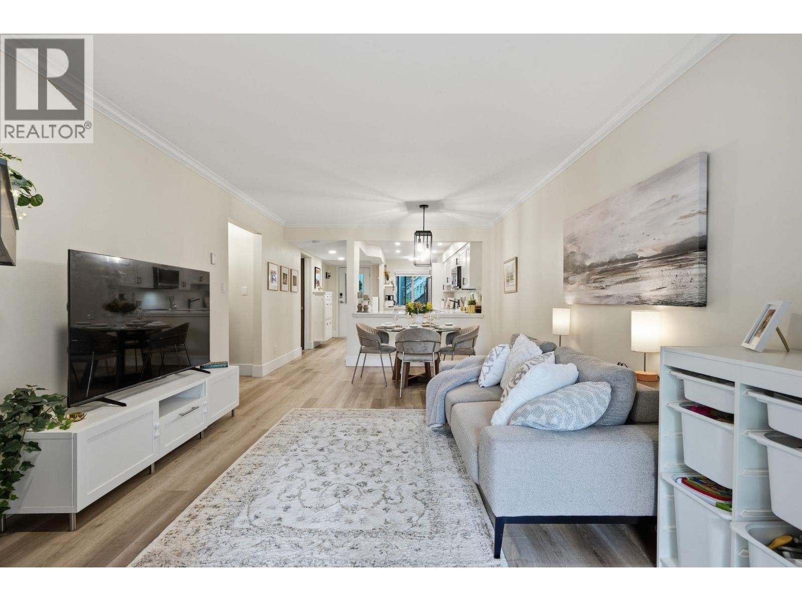 102 1538 BOWSER AVENUE, North Vancouver — photo 5