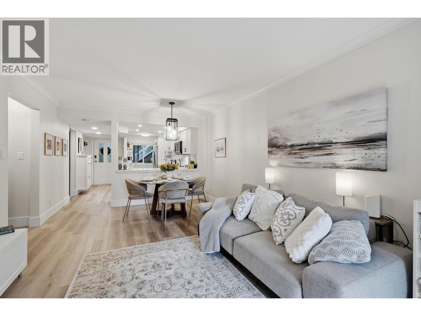 102 1538 BOWSER AVENUE, North Vancouver — photo 6