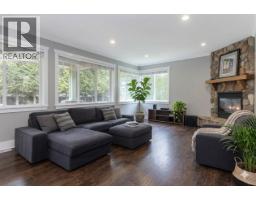 1003 Ash Place, Squamish, BC V8B0W2 Photo 12