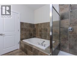 1003 Ash Place, Squamish, BC V8B0W2 Photo 19