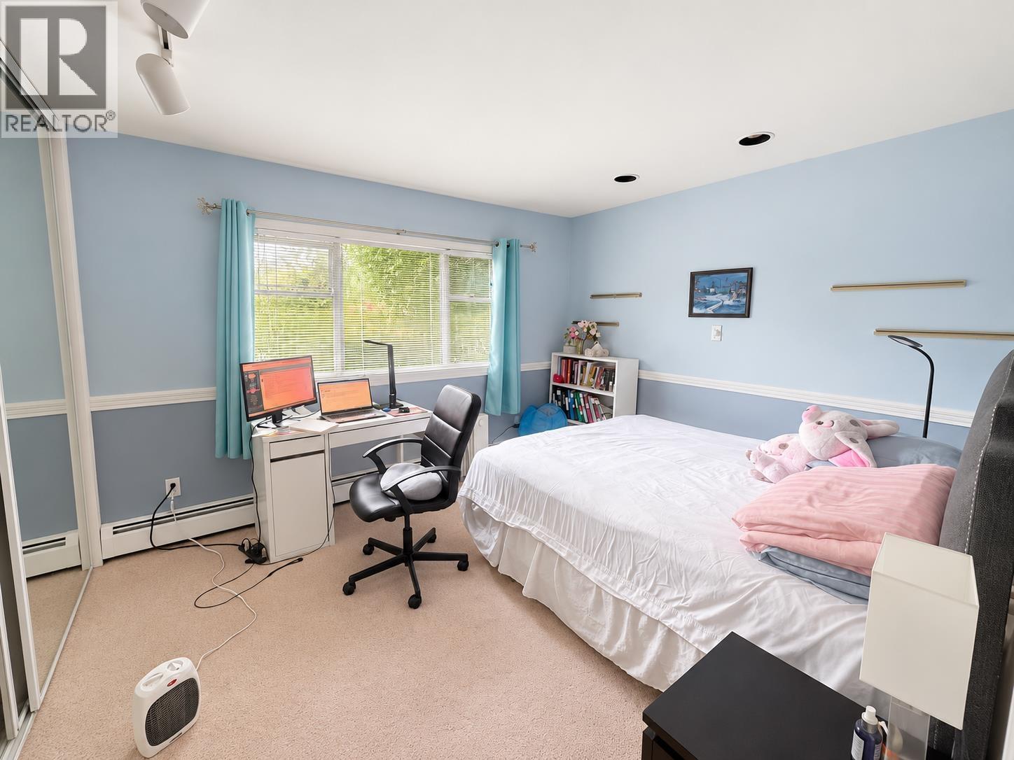 1374 SOWDEN STREET, North Vancouver — photo 8