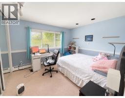 1374 Sowden Street, North Vancouver, BC V7P1L8 Photo 8