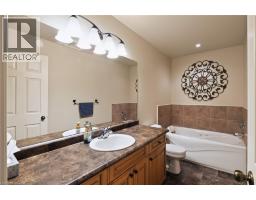 Primary Bedroom - 2 Millcroft Drive, Simcoe, ON N3Y5M9 Photo 10