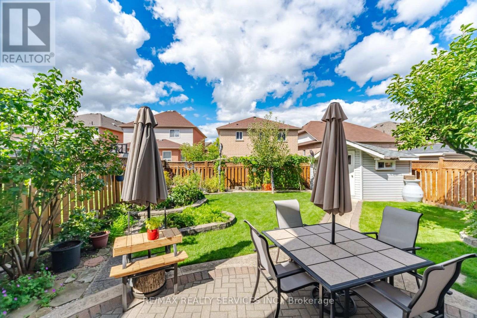 30 MAPLE BEACH CRESCENT - 40