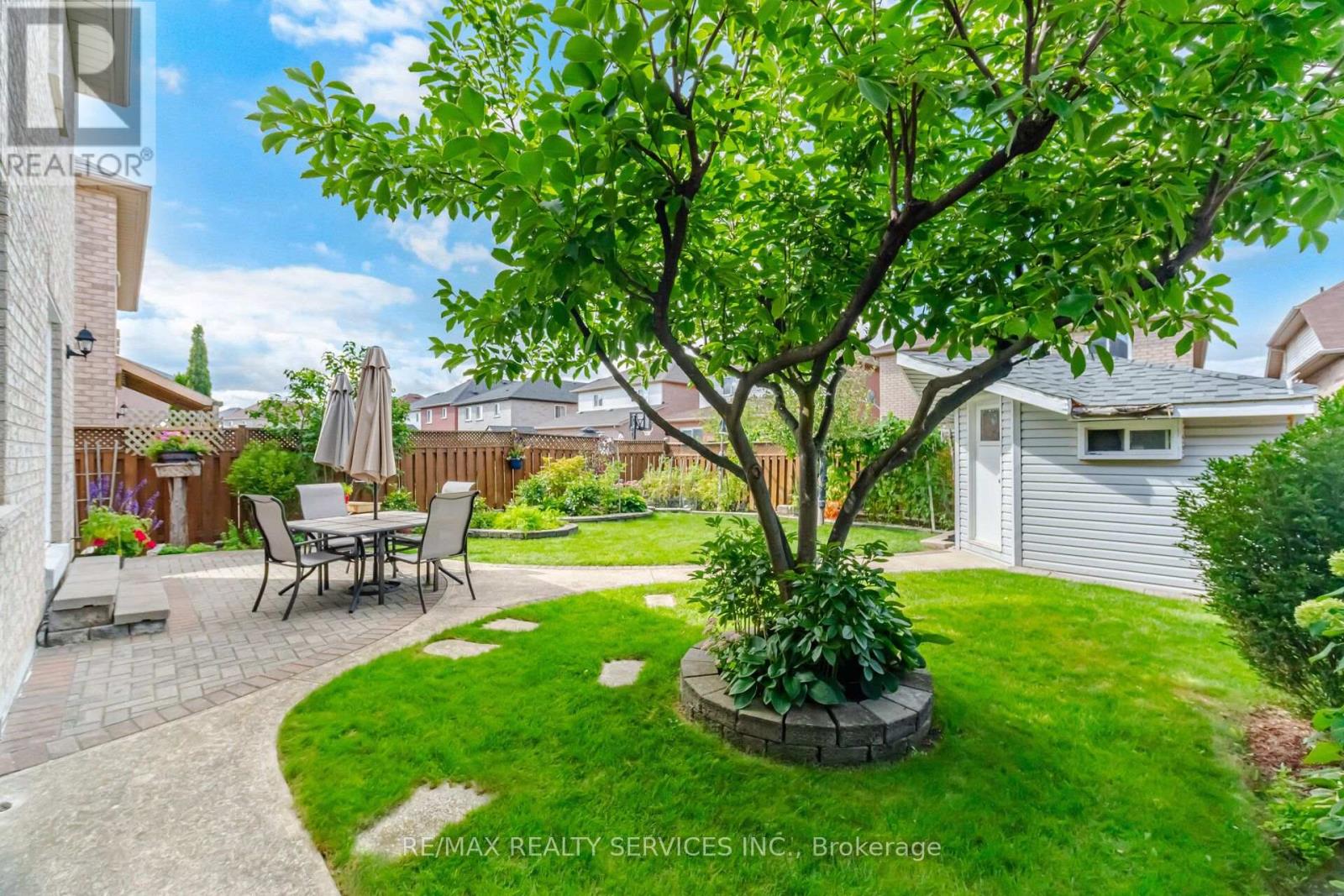 30 MAPLE BEACH CRESCENT - 44