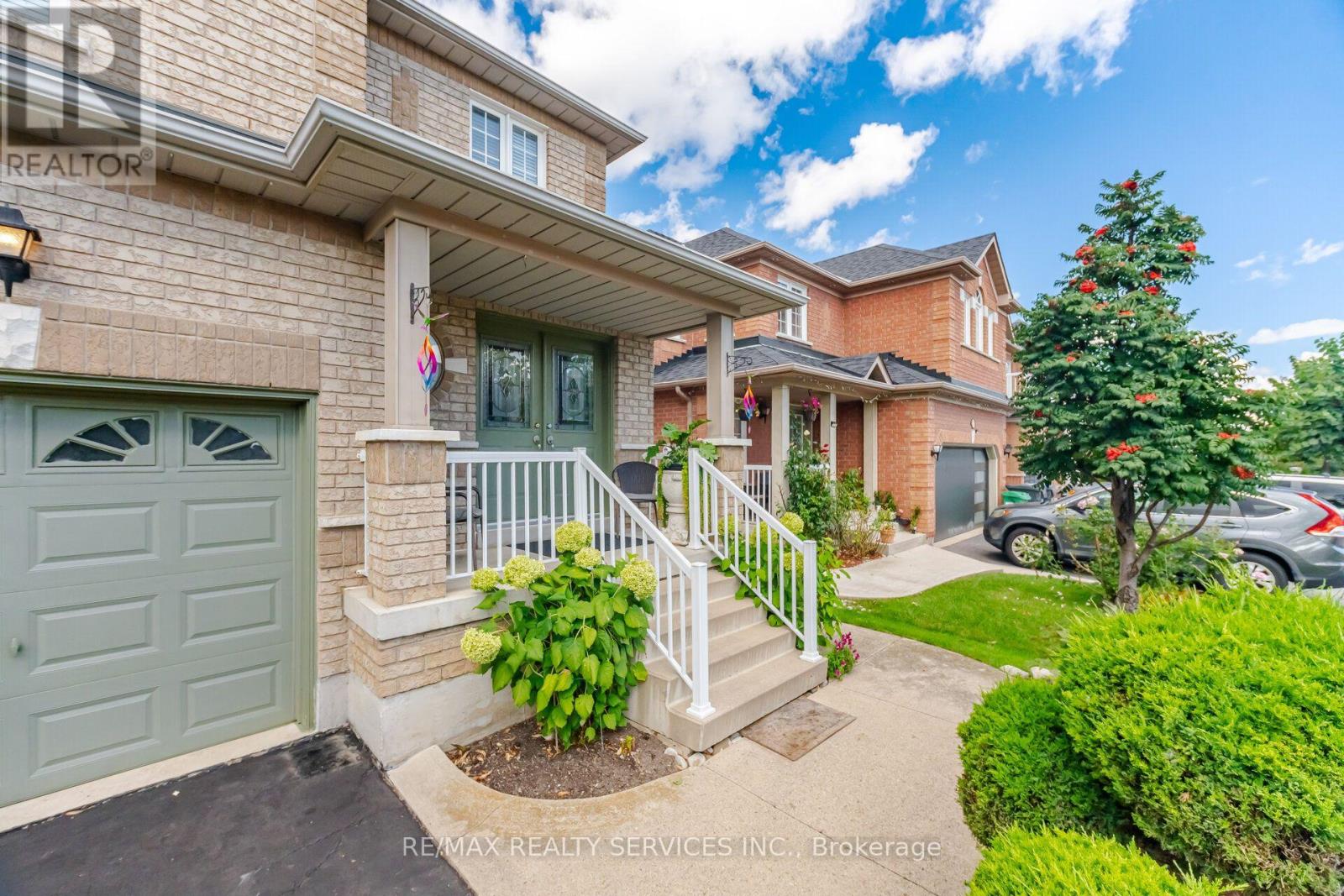30 MAPLE BEACH CRESCENT, Brampton (Fletcher's Meadow) — photo 5