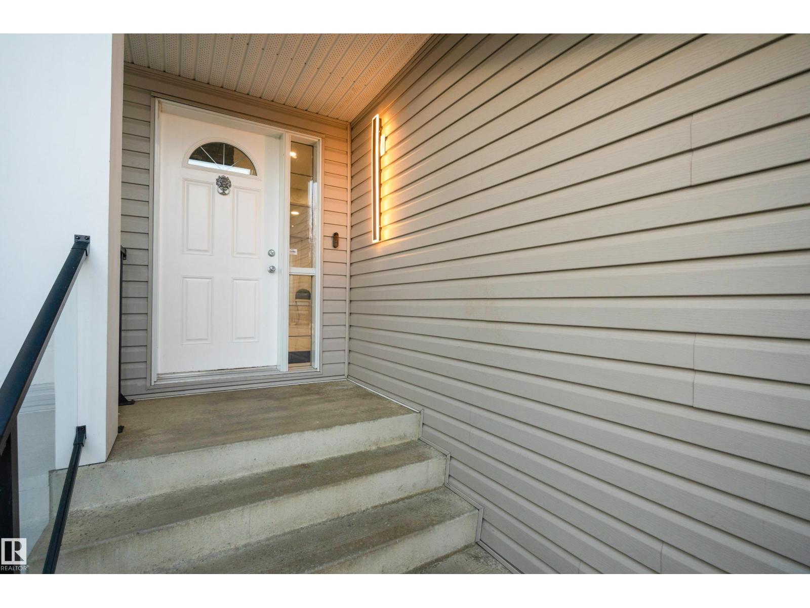 3135 24 AV NW - 10