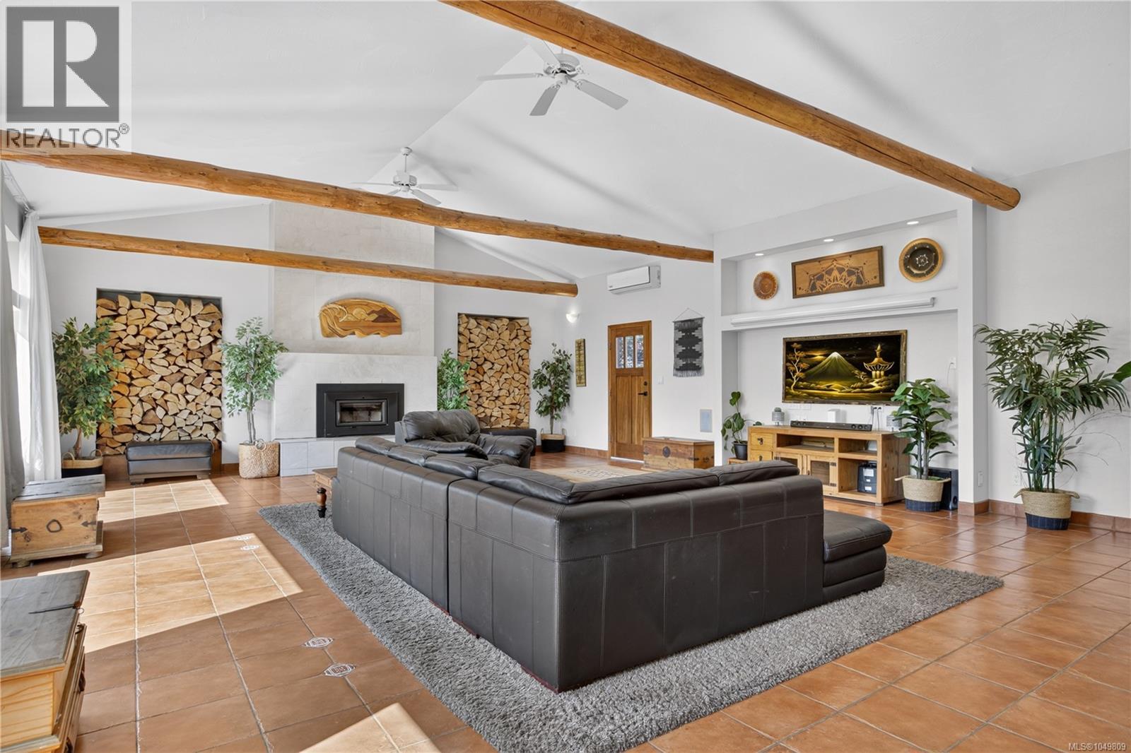 5225 Island Hwy N, Courtenay