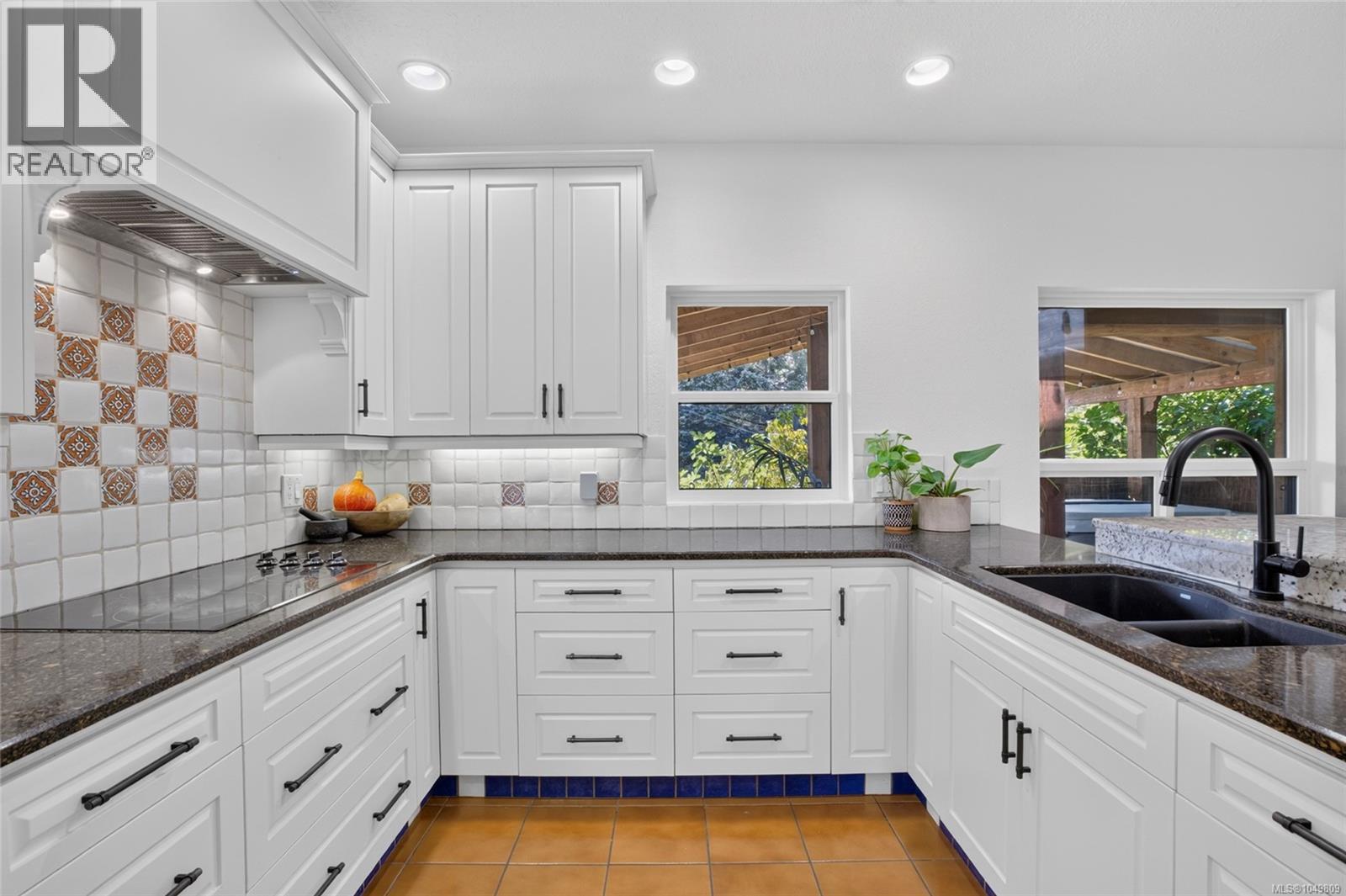 5225 Island Hwy N, Courtenay