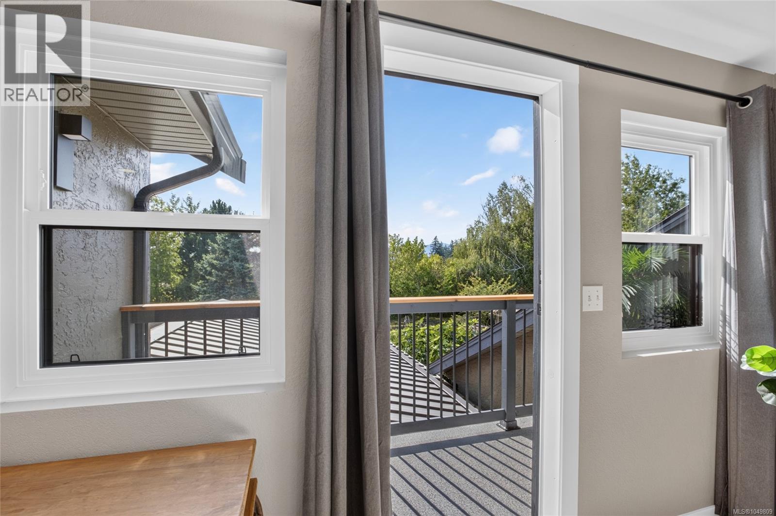 5225 Island Hwy N, Courtenay