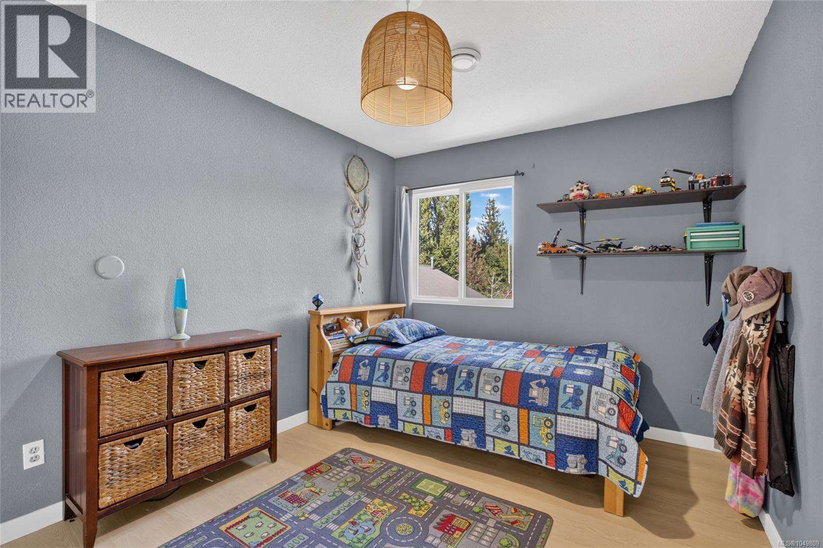 5225 Island Hwy N, Courtenay