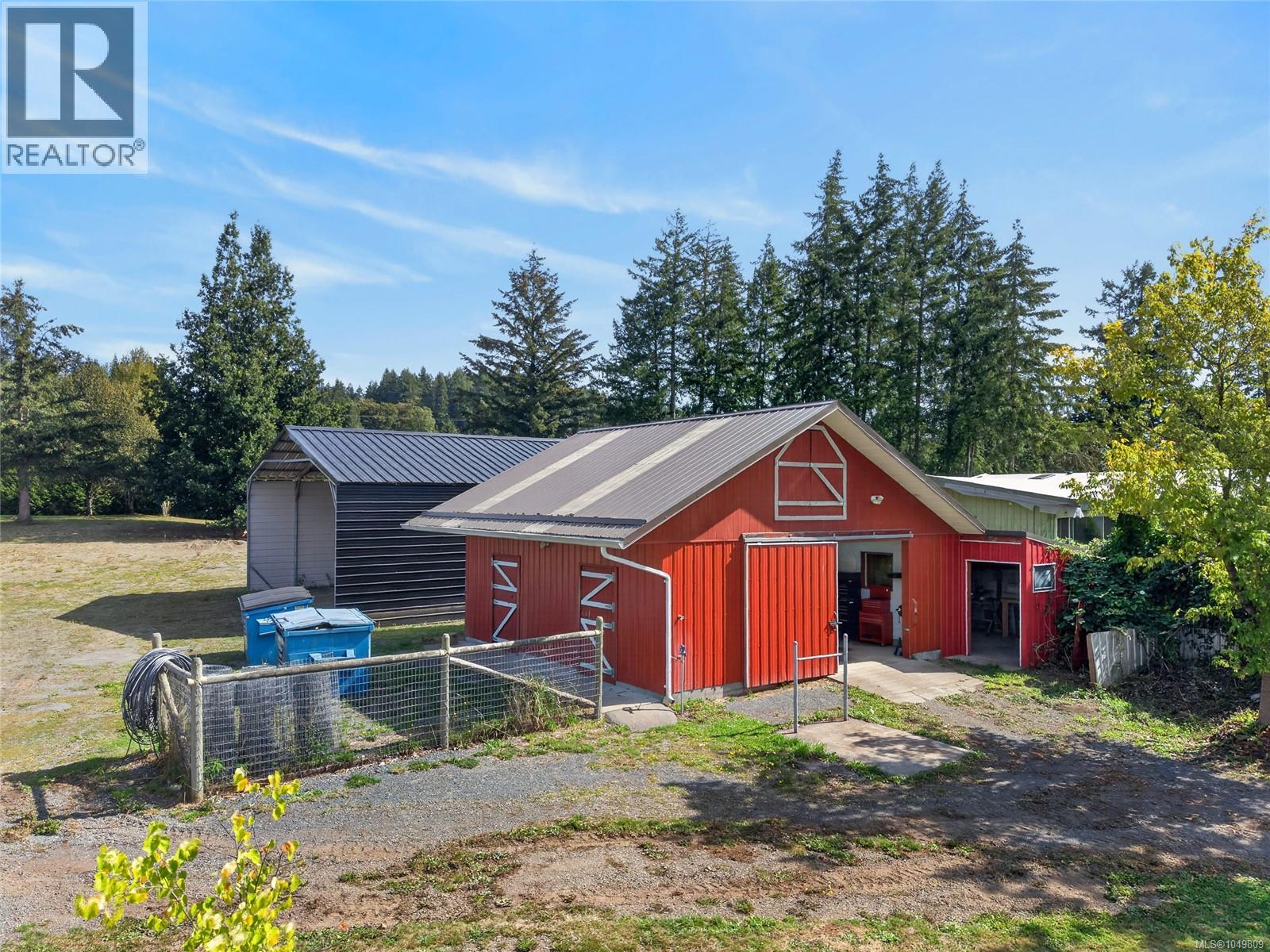 5225 Island Hwy N, Courtenay
