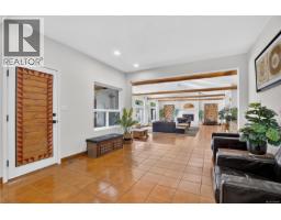 5225 Island Hwy N, Courtenay, BC V9J1S7 Photo 18