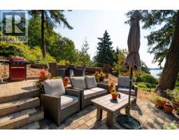 806 Hummingbird Lane, Bowen Island, BC V0N1G1 Photo 9