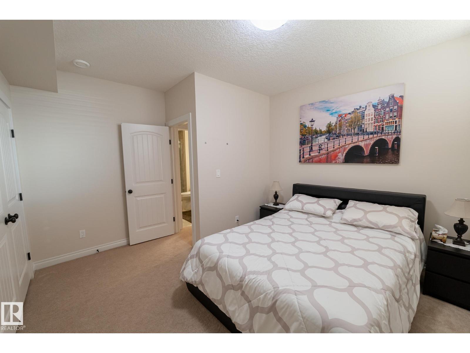 914 CRYSTALLINA NERA WY NW - 33