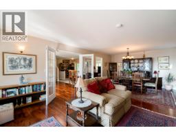 806 Hummingbird Lane, Bowen Island, BC V0N1G1 Photo 20